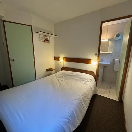 Hotel Symp'hotel Nivolas-Vermelle